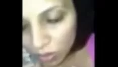 Oynat Hintli evli kadın hile yapmak ve Hintçe konuşmak