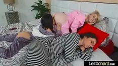 Putar seks hot view 'tween bertanduk remaja lesbo missys (lily rader & kylie jay) moving-picture show-18