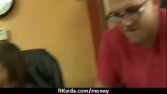 播放 色情塑造青少年的钱 2