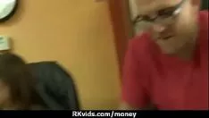 Abspielen Pornospritzen Jugendlicher für Geld 2