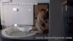 Redare Plictisește acest câine în timpul mic de zile ale dimineții în jacuzzi gui0309