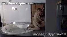 Redare Plictisește acest câine în timpul mic de zile ale dimineții în jacuzzi gui0309