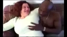 Abspielen Bbw-Oma-Öffnung mit BBC-Gummi zur Veröffentlichung - rassistische Videoaufnahme