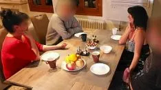 再生 人口極限！食事処の真ん中でサシェイをテイクアウト！