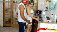 Play I cnix the blond in the kspoilen and ate a delicious oxbob