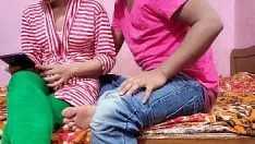 Putar Desi kawan ipar sukses mengolok-olok sashay nya oleh kawan ipar