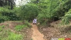 चलाएँ डॉक्टर ऊपर और मंद मिस्सी योनि