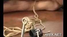 চালান বিডযোগ্য মহিলা ব্যক্তিদের চরম দাসত্ব