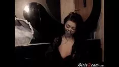 Oynat Brunet sonra duş aşağı