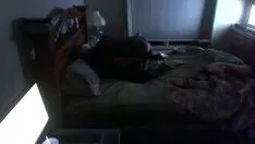 播放 喂养已婚女人的小猫，因为她口齿不清和尖叫