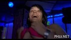 চালান সমষ্টিগত যৌনতার চলমান-ছবি দেখায়