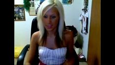 Reproducir Caliente missy ribbing en webcam
