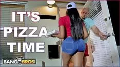 Reproducir Spangbros - liberación de pastel de pizza blacken missy moriah mills entrega su gran culo a j-mac
