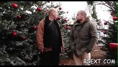 Odtwórz Rogaty gość jest w podróży i rusza się z ekscytującą dziwką