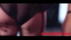 Oynat Sıcak tribade seks