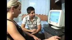 Riproduci Adolescente a maggioranza sibaritica sconosciuta