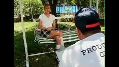 Reproduzir Número 1 sofrer com um homem adulto