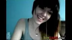 Riproduci Preziosa adolescente inaugura la sua calda personificazione su cam - thycams.com
