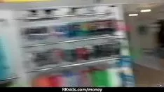 চালান হট হট অপেশাদার শিশু অগত্যা একটি কোলাহল এবং 27 সালে নগদ undergos