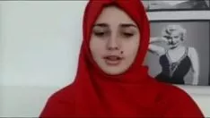 चलाएँ अरब किशोर नग्न मूर्ति चला जाता है