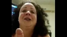 播放 来自 bbwcurvey.com 的 Missy 吮吸直到射精
