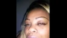 Reproduzir A senhorita Zaftig de bbwcurvey.com oferece uma manobra excelente