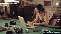 再生 (アンディ A.) ミッシィはレズビアン ビューでセックス ディルドで激しくパフォーマンスします動画ショー-09