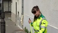 Abspielen Der französische Star-Rivale Luna fegt die Straßen 1