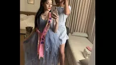 Oynat Gelecek vaat eden model bir ayak sürtüğü olarak başlamalı - ashlynn taylor & ama rio