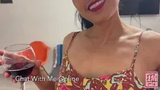 Riproduci La matrigna aiuta il figliastro con consigli sulla sua ragazza arrapata. ordina il tuo video personalizzato realizzato secondo la tua fantasia. tu lo scrivi e io lo filmo e recito per te.