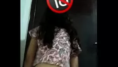 Reproduzir Big booty milf é fodida em seu short de playboy (inter-racial) ela espalhou creme em todo seu pau grande!