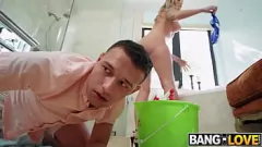 Play Hardcore Step-Mom Fun: Reagan Lush & Johnny Love