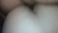 Reproducir Ella se pone a la sombra