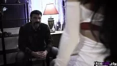 Odtwórz Sprzedawca w sklepie robi się niekontrolowany na Ginie Powerinas Kitty-Cat